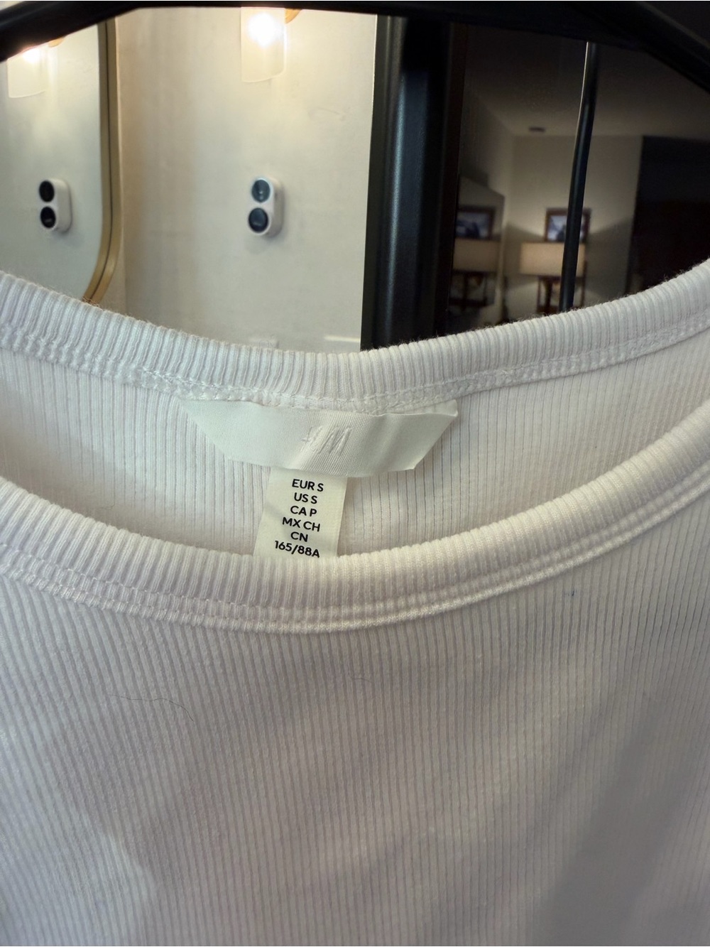 H&M White Ribbed Cropped Tank - Picture 2 of 2